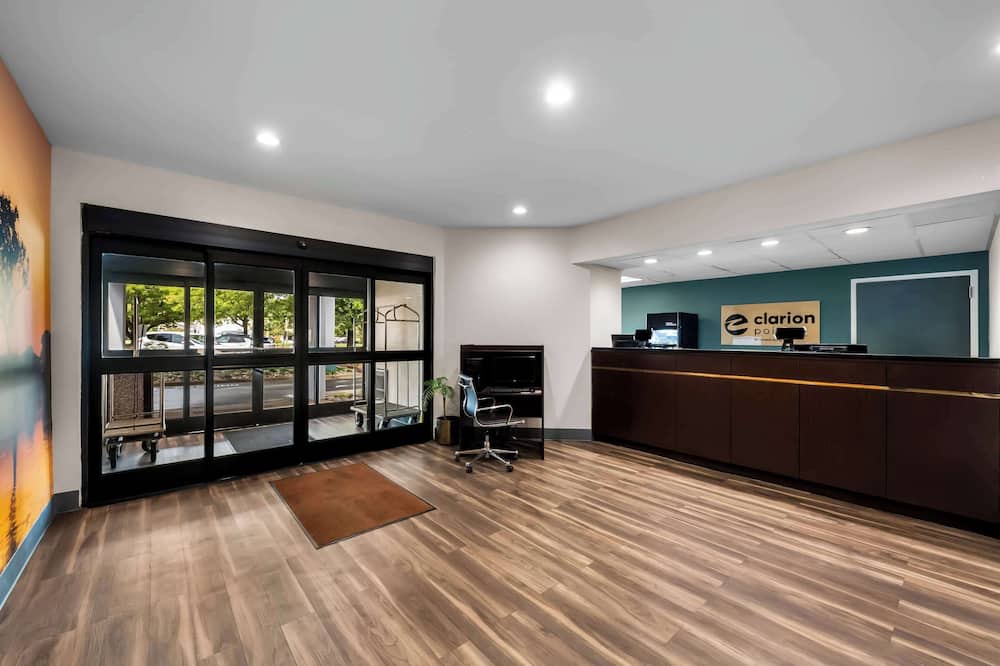 Clarion Pointe Apex – Holly Springs
