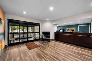 Lobby - Clarion Pointe Apex – Holly Springs (Apex)