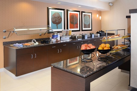 Free daily buffet breakfast . Residence Inn By Marriott Dallas Plano/Legacy