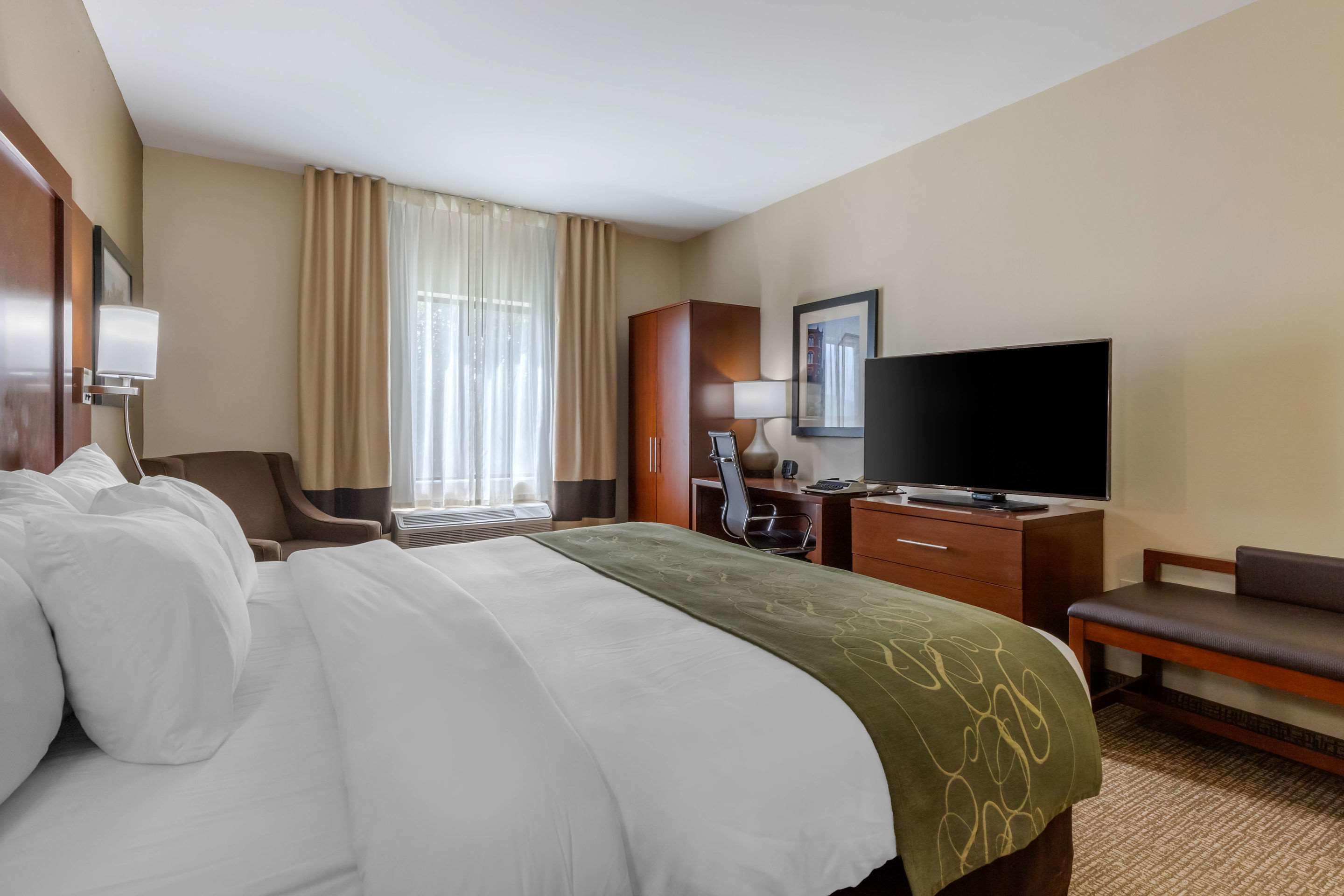 suite, 1 king bed, non smoking | premium bedding, in-room safe, individually decorated