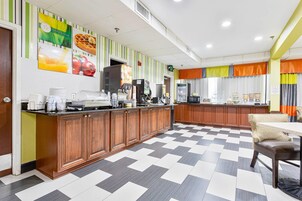 Free daily buffet breakfast