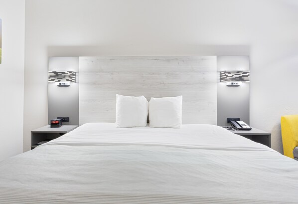 Iron/ironing board, free WiFi, bed sheets, alarm clocks