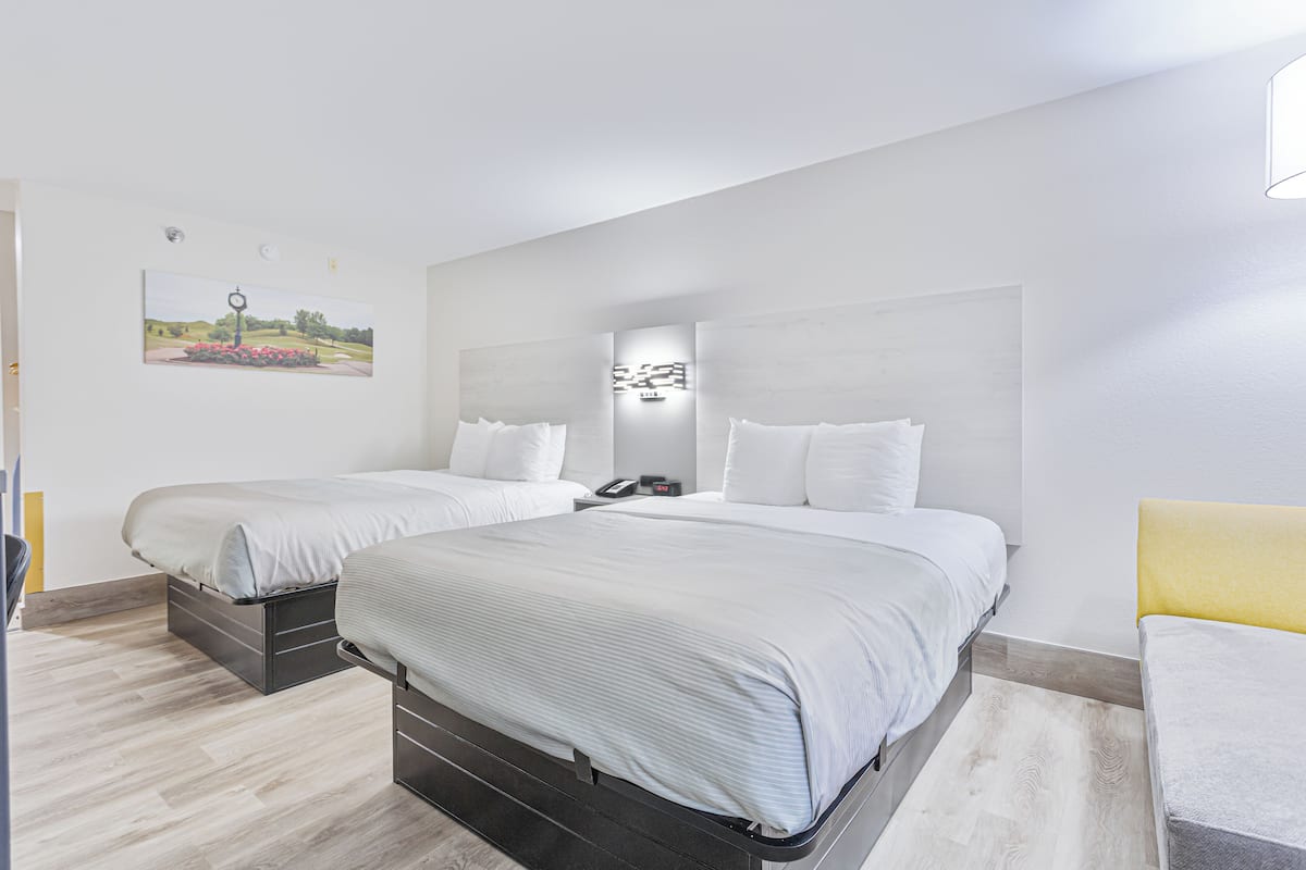 Iron/ironing board, free WiFi, bed sheets, alarm clocks