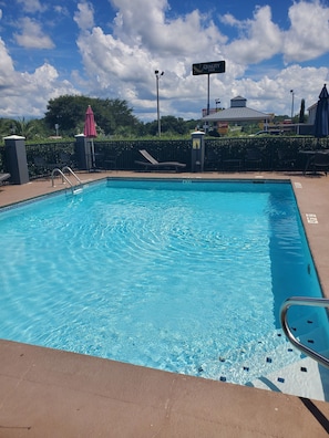 Seasonal outdoor pool, sun loungers