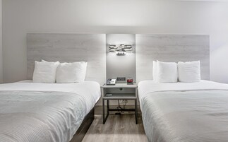 Quarto casal standard, 2 camas de casal, para não fumantes | Ferros/tábuas de passar roupa, Wi-Fi de cortesia, roupa de cama