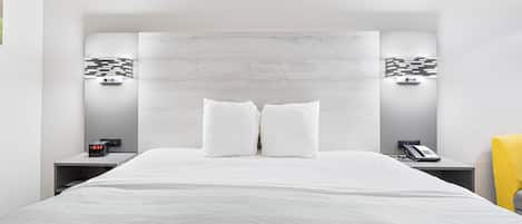 Chambre Standard double, 2 lits doubles, non-fumeur | Fer et planche Ă repasser, accĂšs au Wi-Fi (inclus), literie fournie
