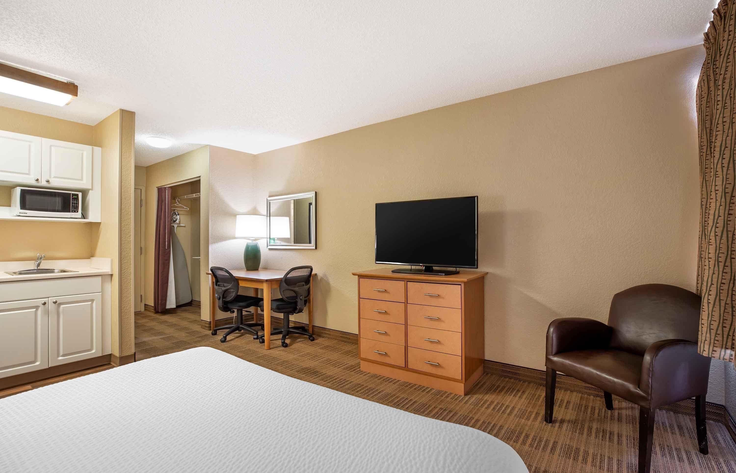 Photo - Extended Stay America Select Suites - Denver - Tech Center South