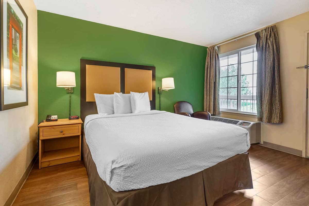 Studio, 1 Tempat Tidur Queen, Bebas Asap Rokok | Meja kerja, setrika/meja setrika, Wi-Fi gratis, dan seprai linen