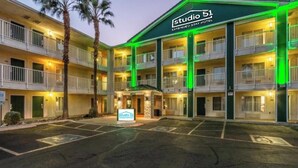 Exterior - Studio 51 Extended Stay Hotel (Phoenix)