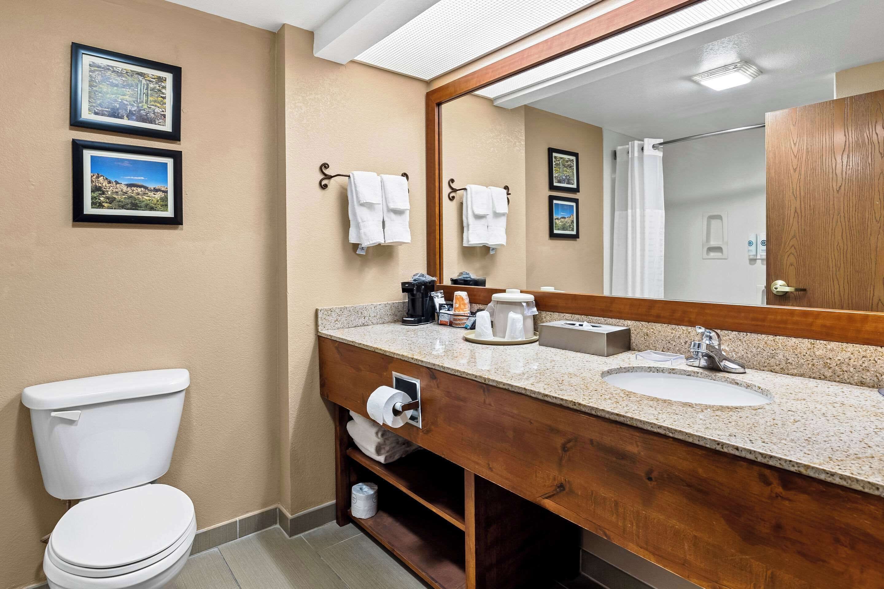 1 bedroom, premium bedding, desk, iron/ironing board