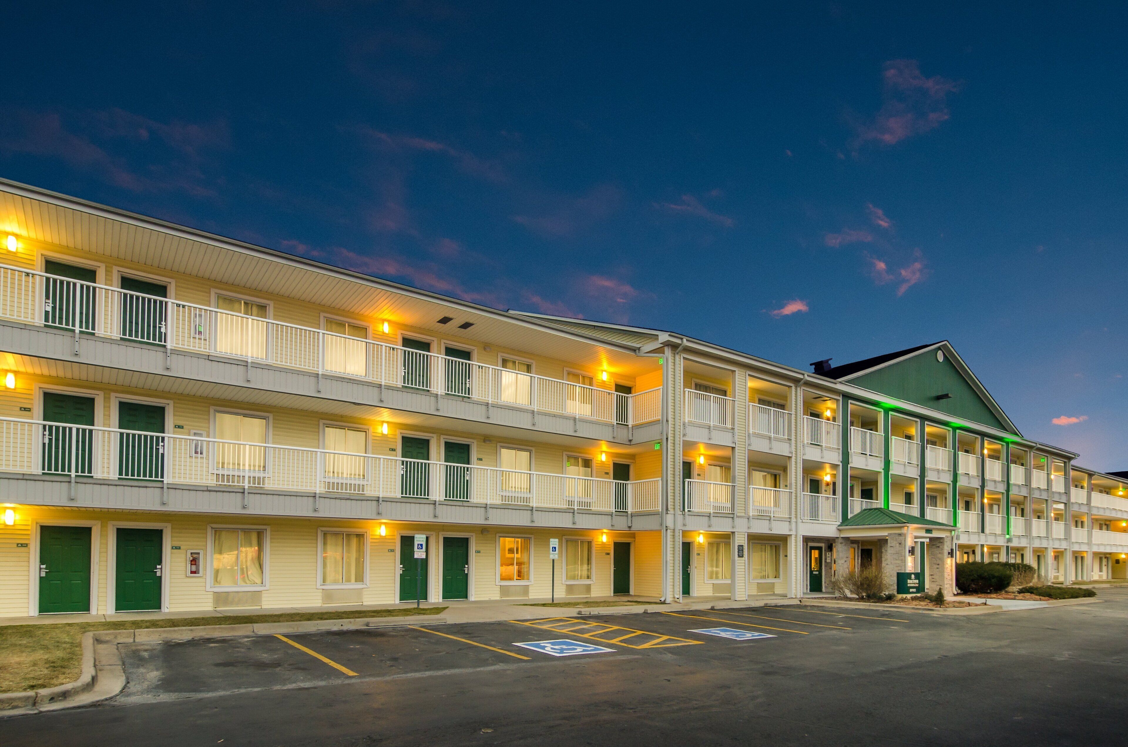 Hometown suites maple shade nj 2025