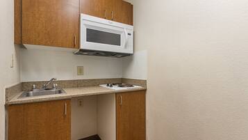 Fridge, microwave, stovetop