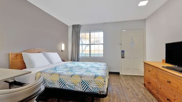 Sengetøy og vekkerklokke