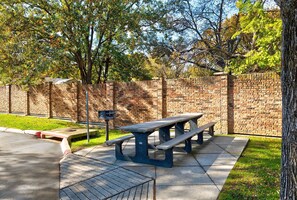 Grillaus-/piknikalue