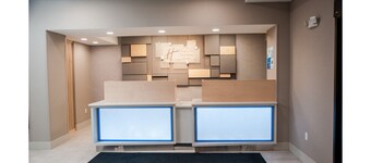 Holiday Inn Express & Suites Norfolk by IHG