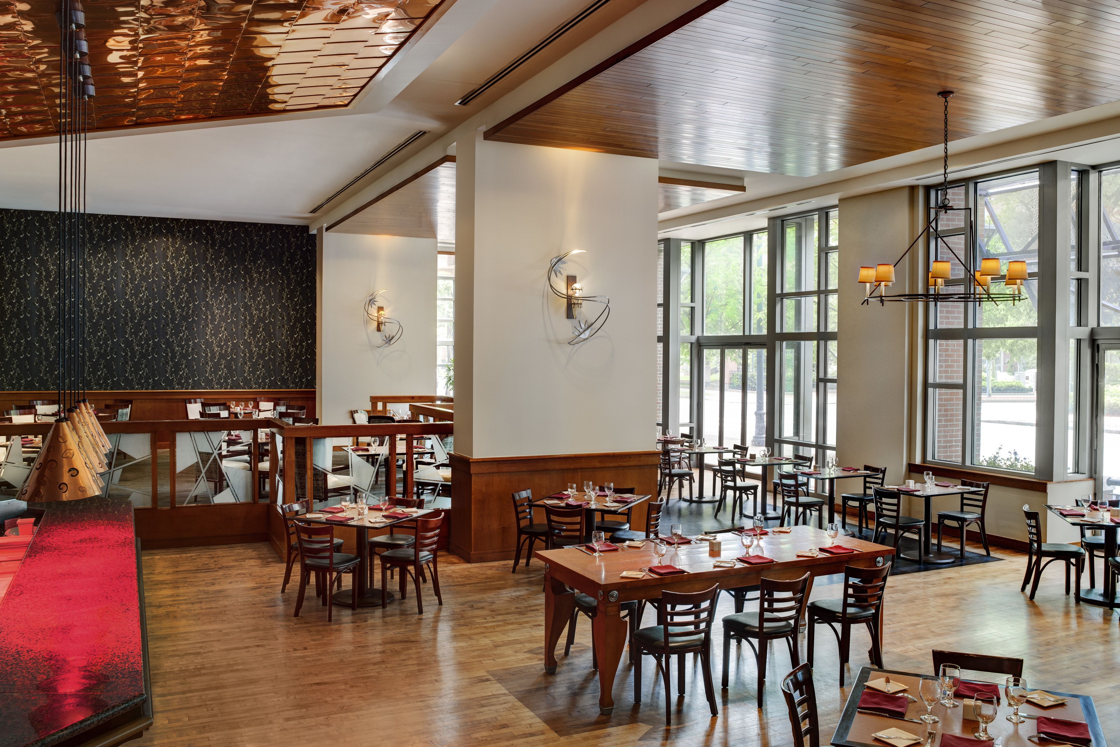 breakfast, lunch, dinner served; french cuisine