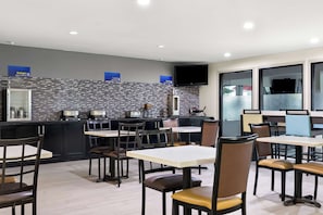 Free daily buffet breakfast
