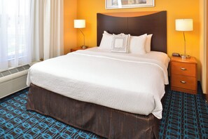 In-room safe, desk, blackout curtains, iron/ironing board - Fairfield Inn & Suites by Marriott Helena (Helena)