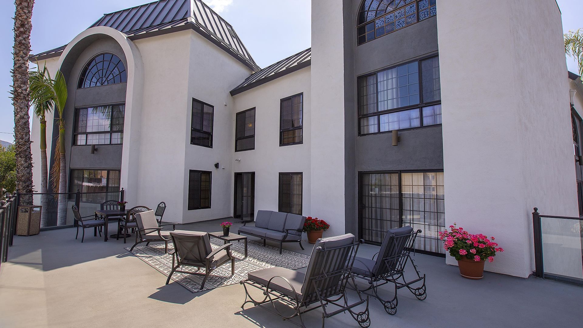 Photo - Coast Burbank Hotel