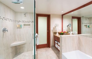 Premium Studio Suite, 1 King Bed (Coast Premium King Studio Suite) | Bathroom | Shower, rainfall showerhead, free toiletries, hair dryer - Coast Burbank Hotel (Burbank)