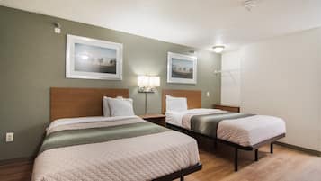 Studio, 2 Queen Beds, Non Smoking | Desk, free WiFi, bed sheets