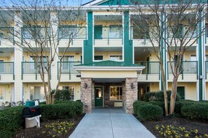 Exterior - Suburban Studios Durham-Raleigh (Durham)