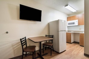 Bureau, Wi-Fi gratuit, draps fournis