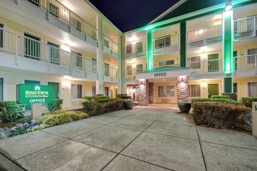 HomeTowne Studios By Red Roof Seattle - Kent/ Des Moines