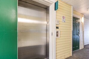 Elevator