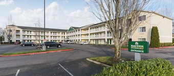 HomeTowne Studios By Red Roof Seattle - Kent/ Des Moines