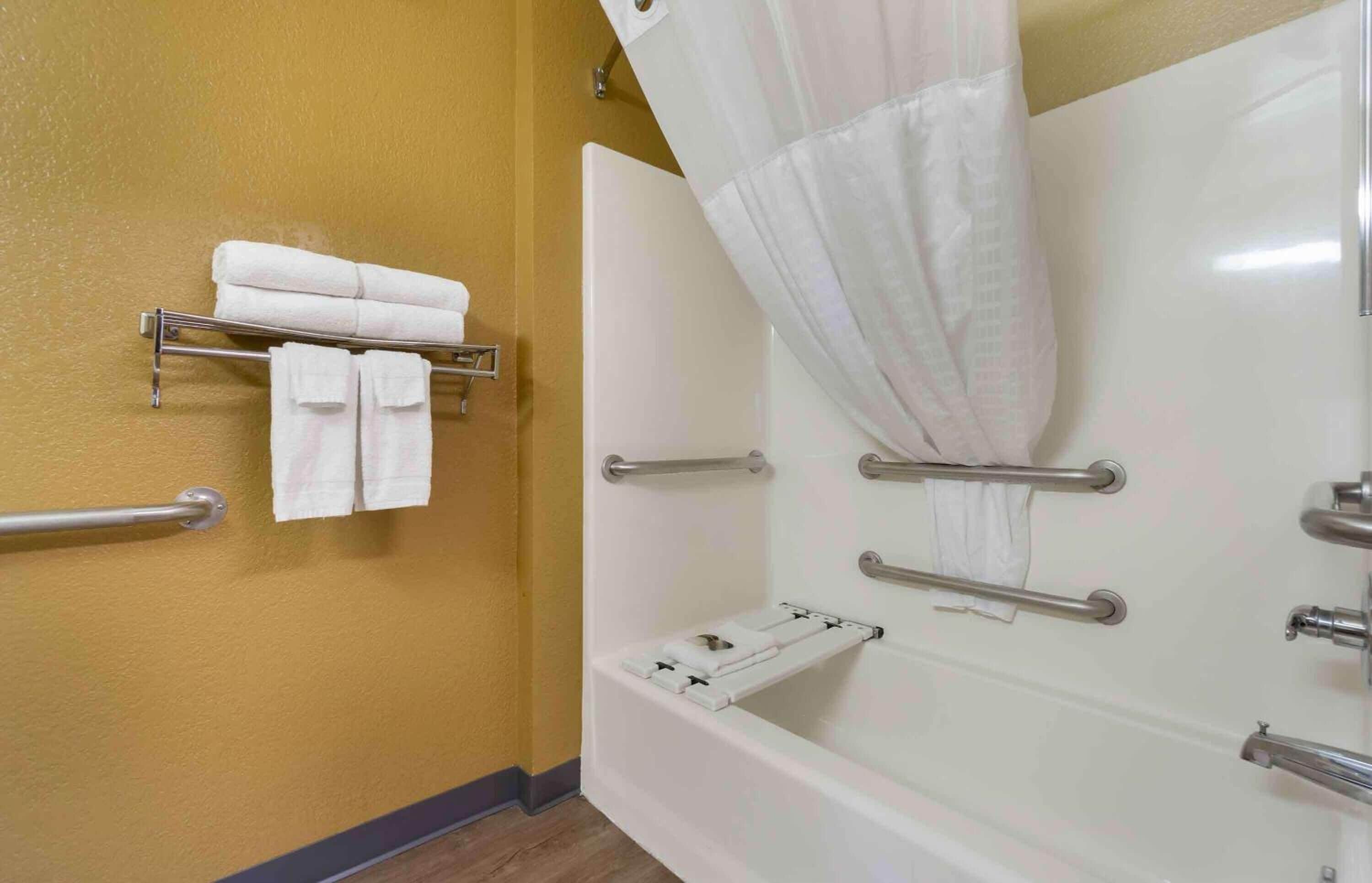 Photo - Studio 6 Suites Seattle Kent WA