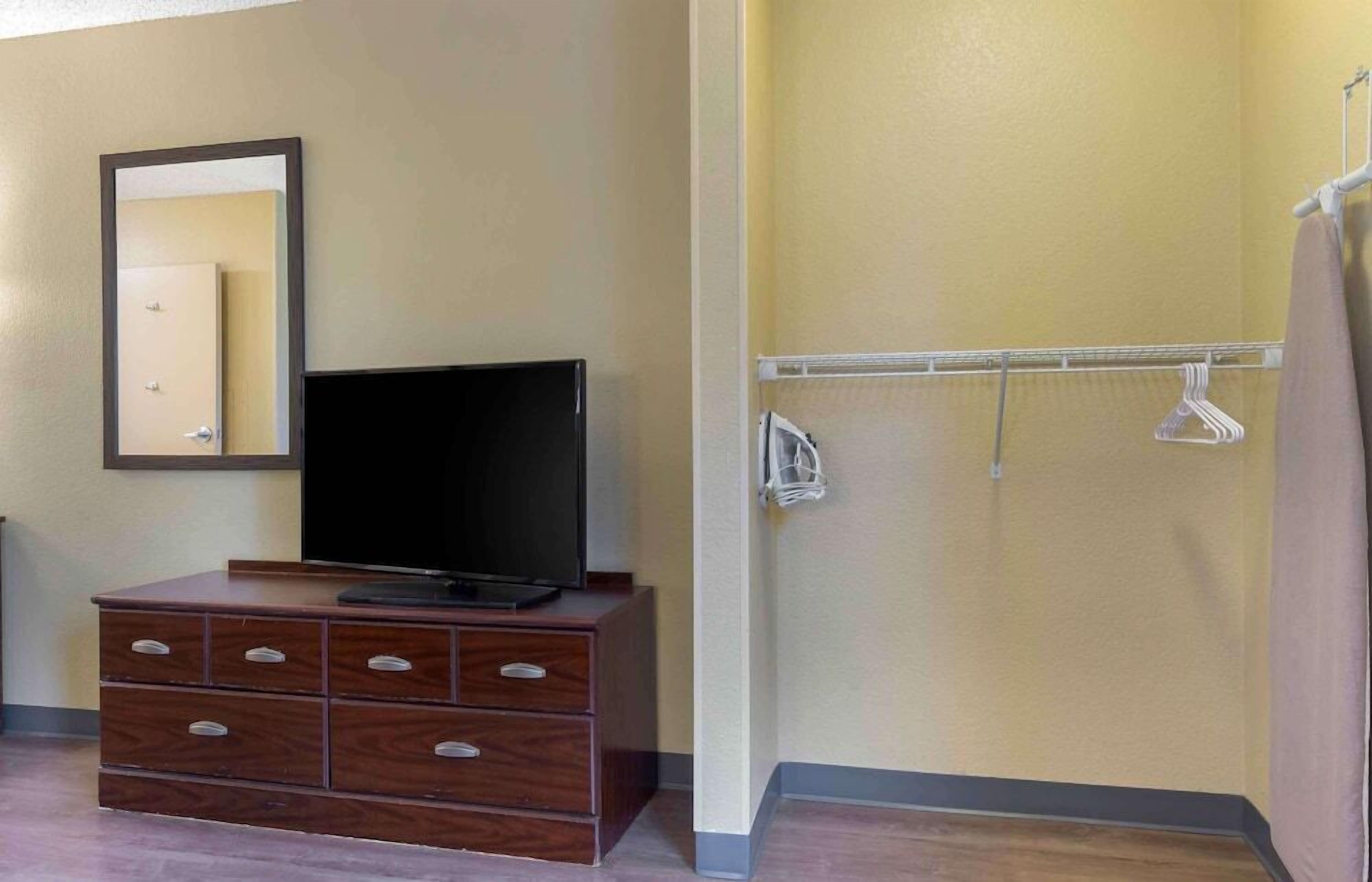Photo - Studio 6 Suites Seattle Kent WA