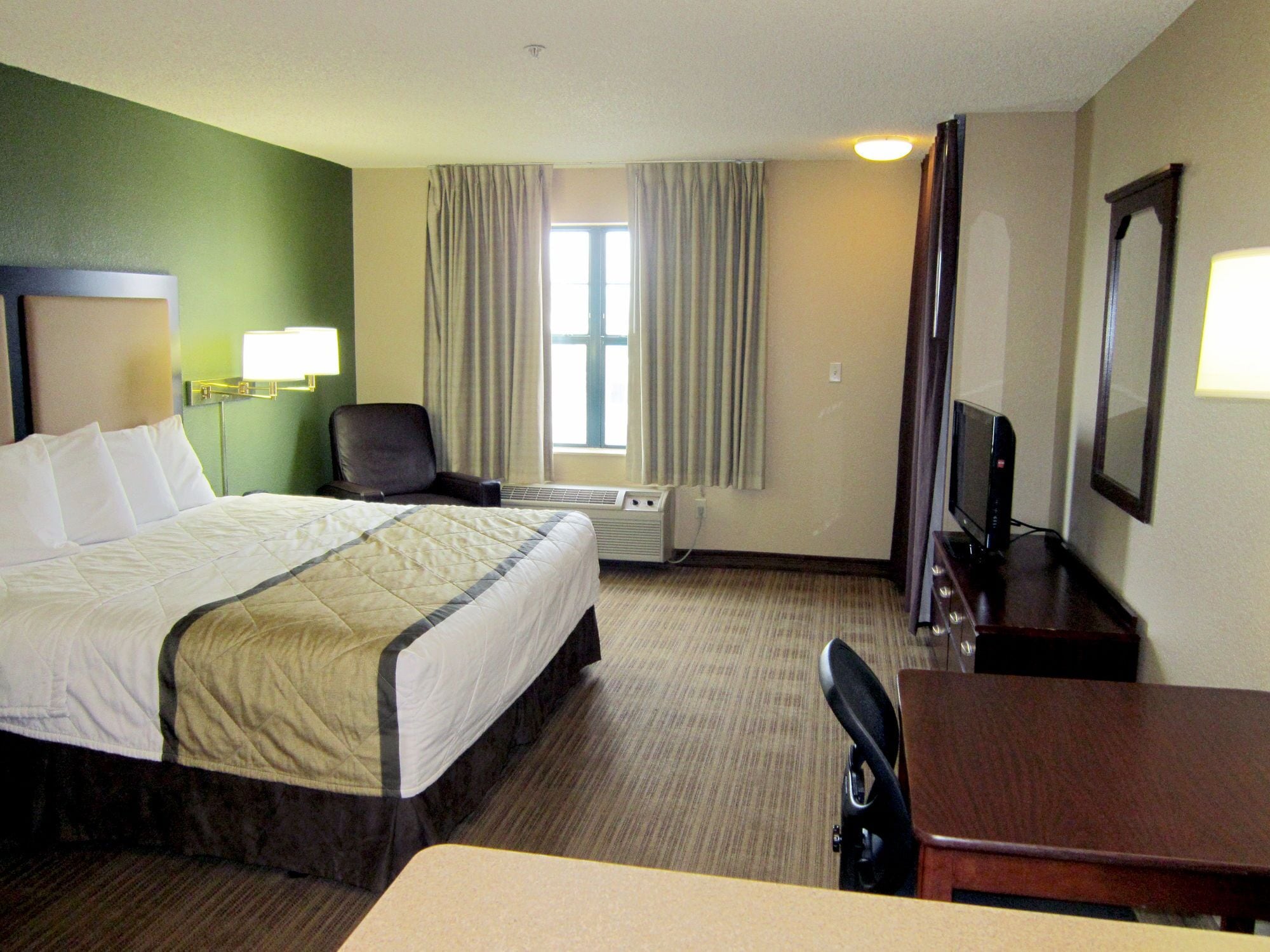 Photo - Studio 6 Suites Seattle Kent WA