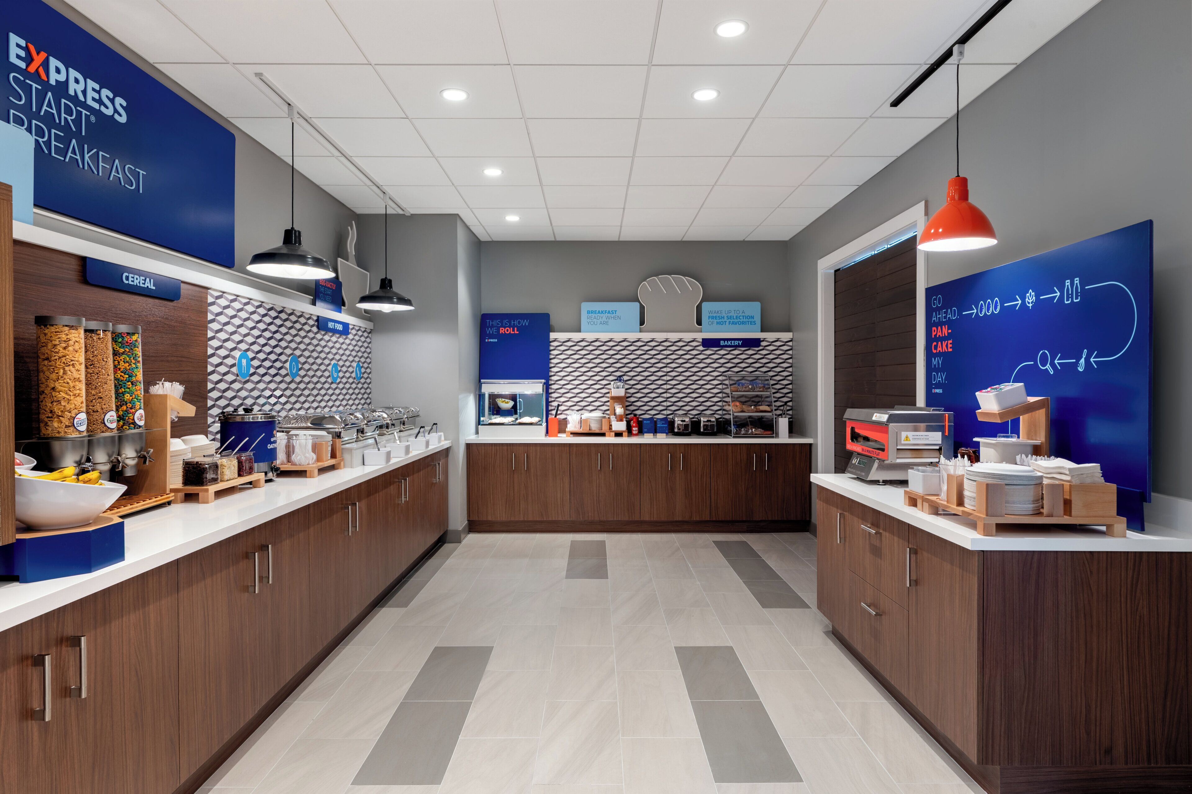 Buffet déjeuner gratuit tous les jours