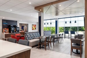 Desayuno buffet incluido todos los días 