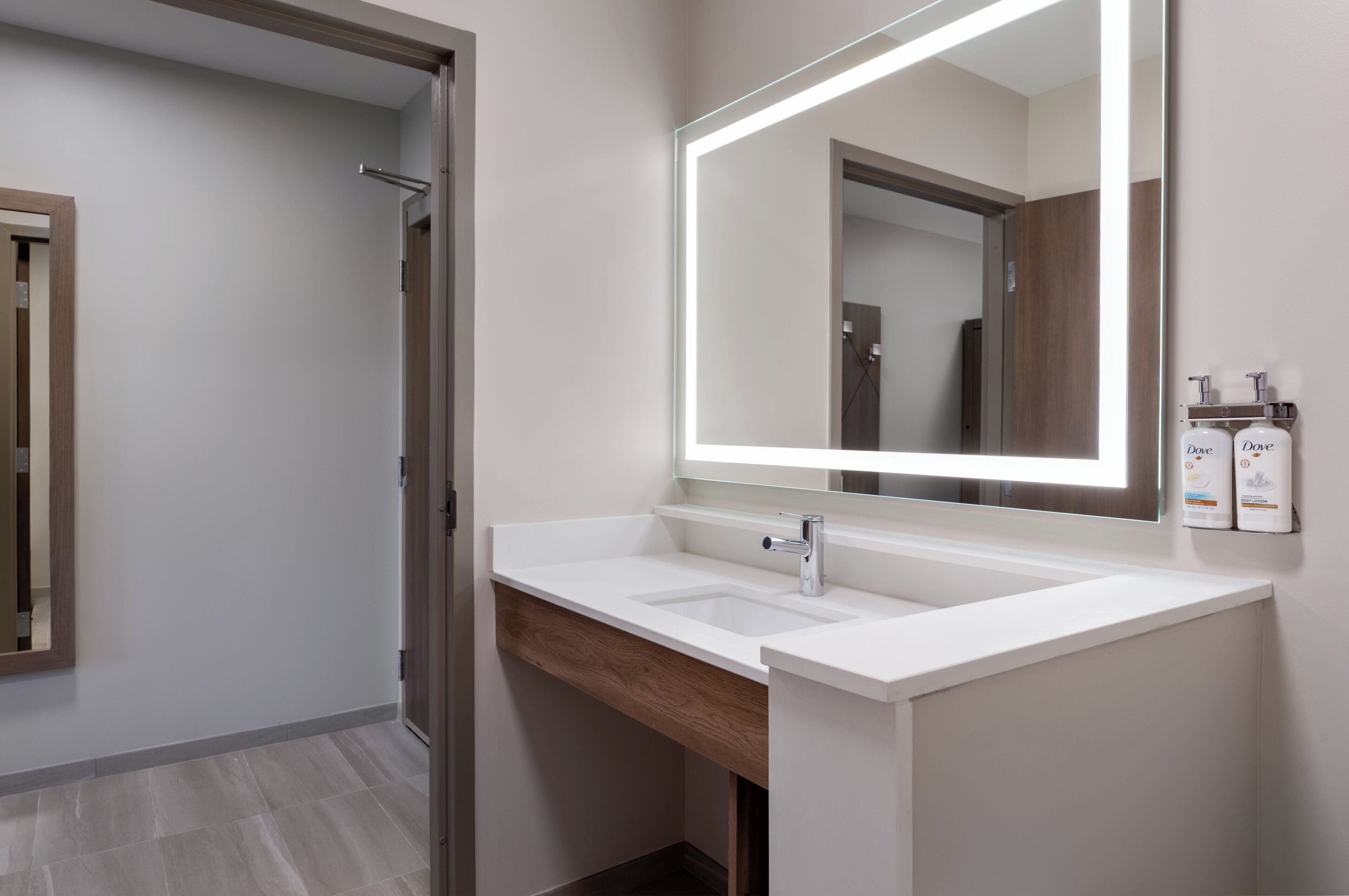 Room amenity