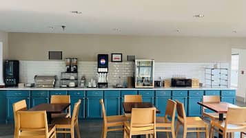 Bao gồm bữa sáng buffet hàng ngày