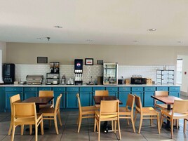 Free daily buffet breakfast