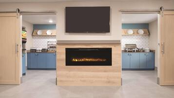 Frokost på farten er inkludert hver dag