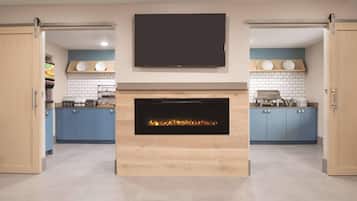 Free daily on-the-go breakfast