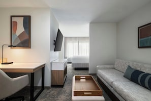 49-inch LCD TV with cable channels, TV, Netflix - SpringHill Suites Dallas Arlington North (Arlington)