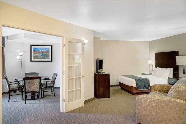 Suite, Multiple Beds, Non Smoking (One-Bedroom) | Desk, iron/ironing board, free cribs/infant beds, rollaway beds
