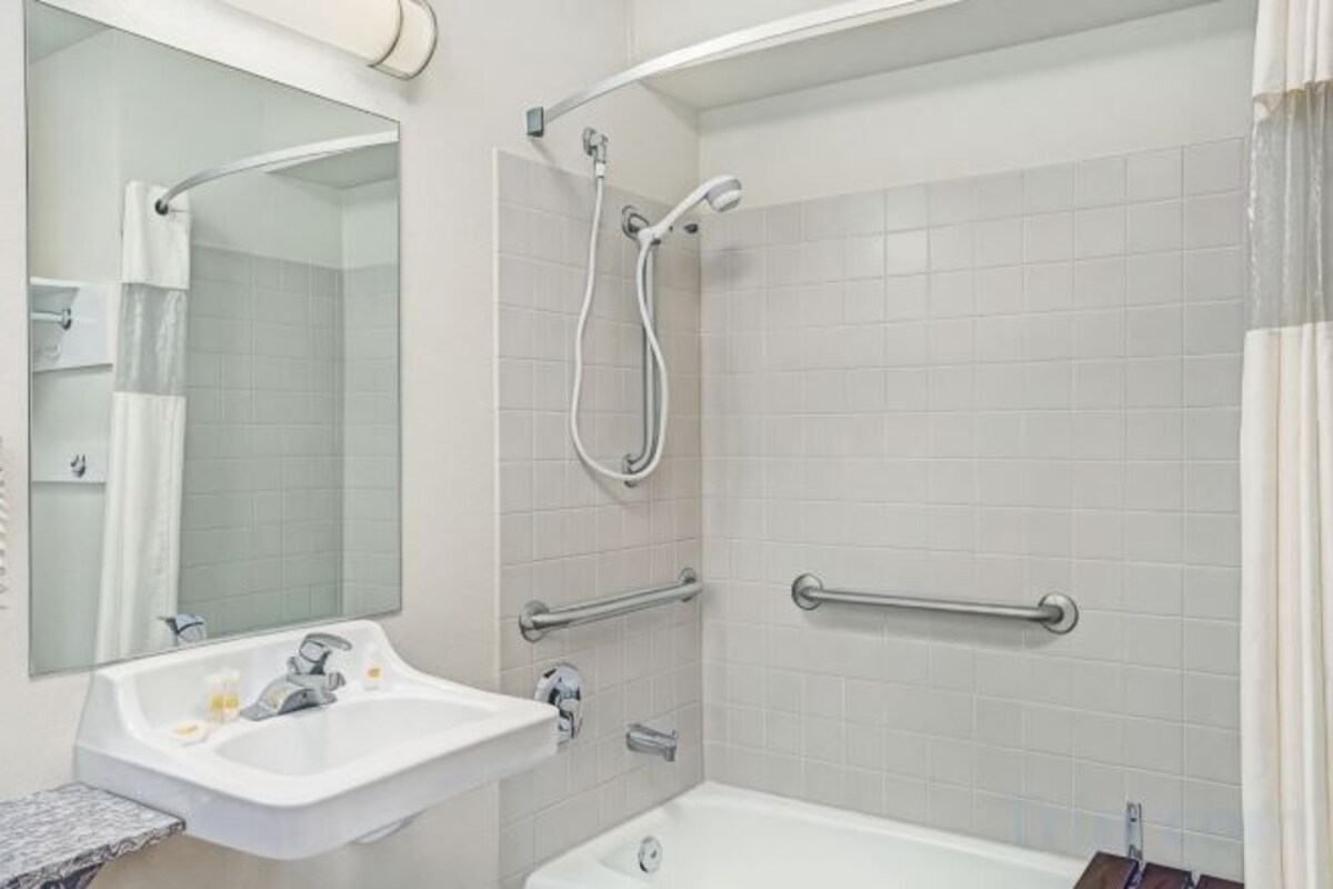 Mobility Accessible King Room