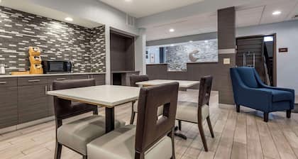 Comfort Inn & Suites Liverpool - Syracuse