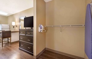 Studio, 1 Queen Bed, Accessible, Non Smoking | Desk, iron/ironing board, free WiFi