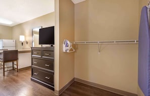 Desk, iron/ironing board, free WiFi