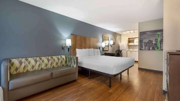 Deluxe-Studio, 1 King-Bett und Schlafsofa, Nichtraucher | Schreibtisch, Bügeleisen/Bügelbrett, kostenloses WLAN