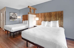 Desk, laptop workspace, iron/ironing board, free WiFi - Extended Stay America Suites Seattle Redmond (Redmond)