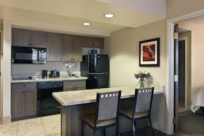 Fridge, microwave, coffee/tea maker