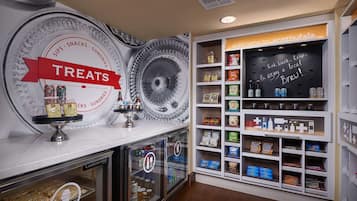 Snack bar